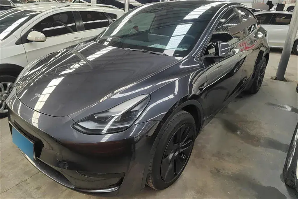 2024 Tesla Model Y BEV 60KWH