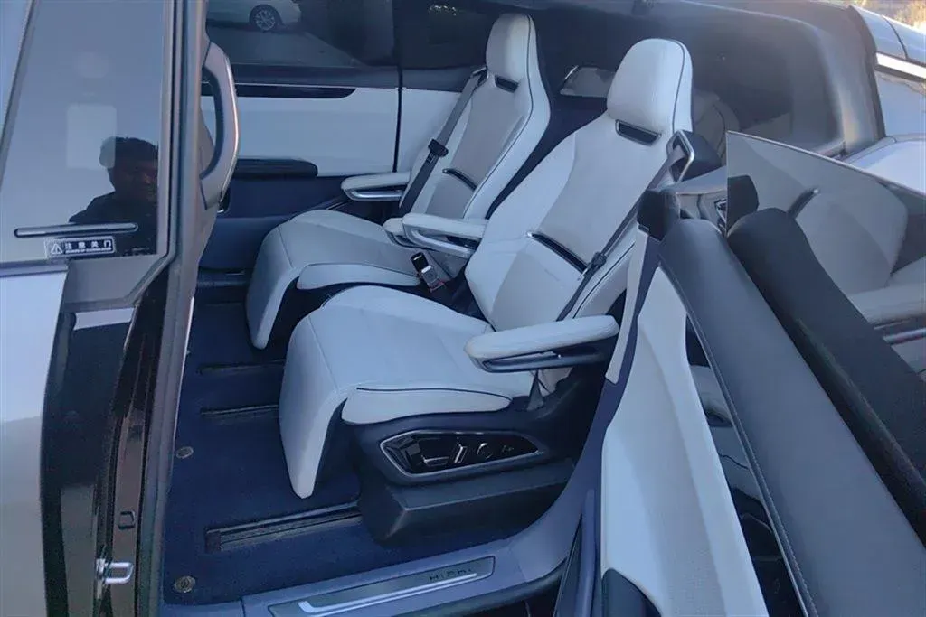 2021 HiPhi X BEV 97KWH,autocango,china used car exporter,china ev exporter,chinese used car exporter,chinese used ev exporter