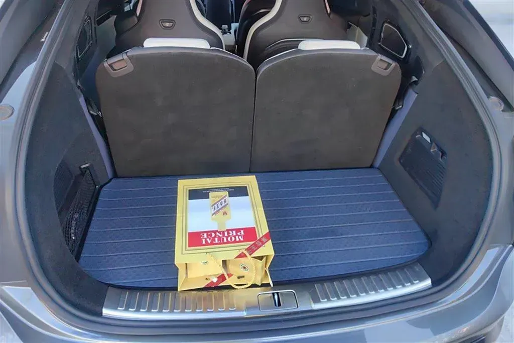 2021 HiPhi X BEV 97KWH,autocango,china used car exporter,china ev exporter,chinese used car exporter,chinese used ev exporter