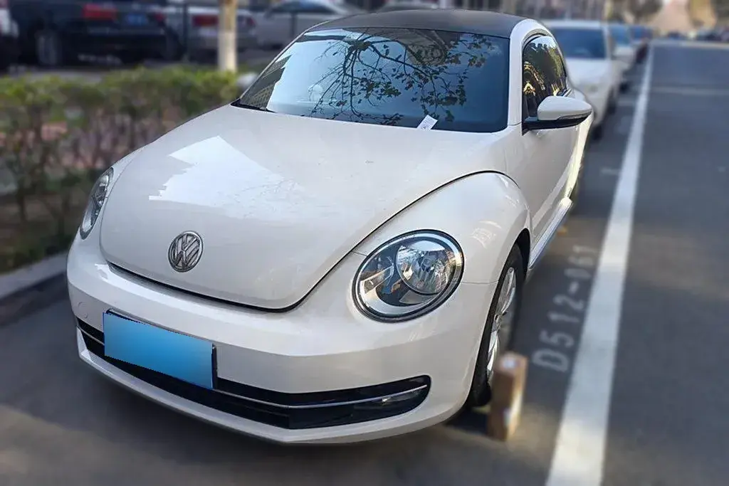 2014 Volkswagen Beetle 1.4T 160HP L4 7DCT