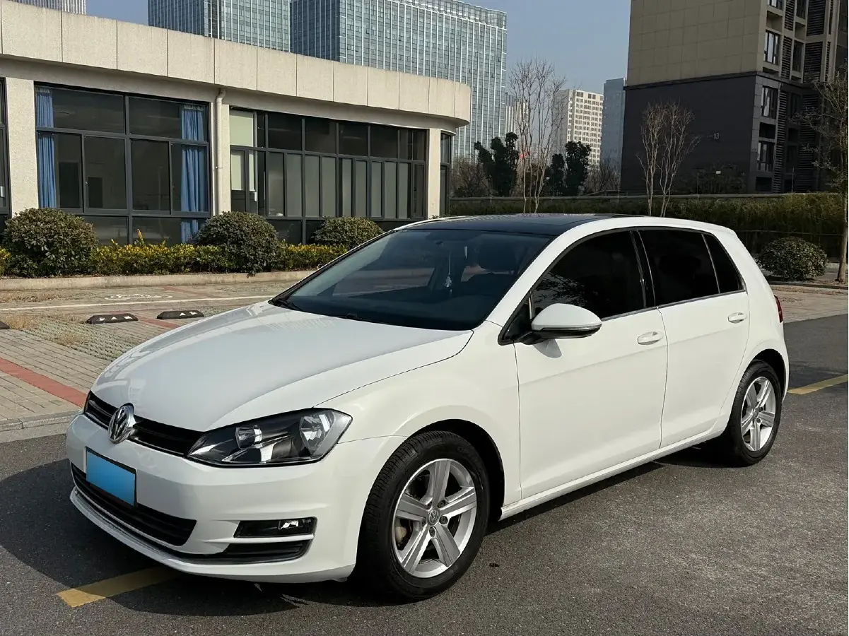 2016 Volkswagen Golf 1.6L 110HP L4 6AT