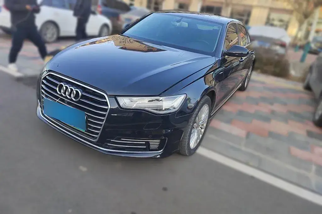 2018 Audi A6L 2.0T 211HP L4 8AT PHEV 14.1KWH