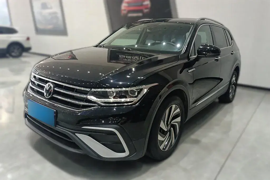 2022 Volkswagen Tiguan L 2.0T 186HP L4 7DCT
