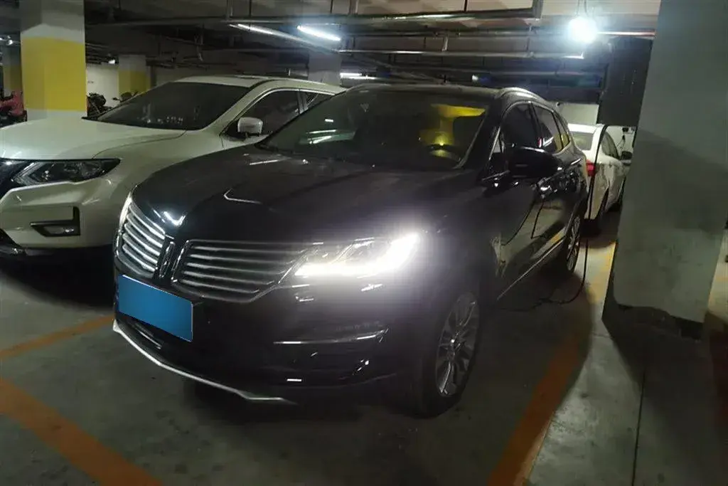 2016 Lincoln MKC 2.0T 203HP L4 6AT