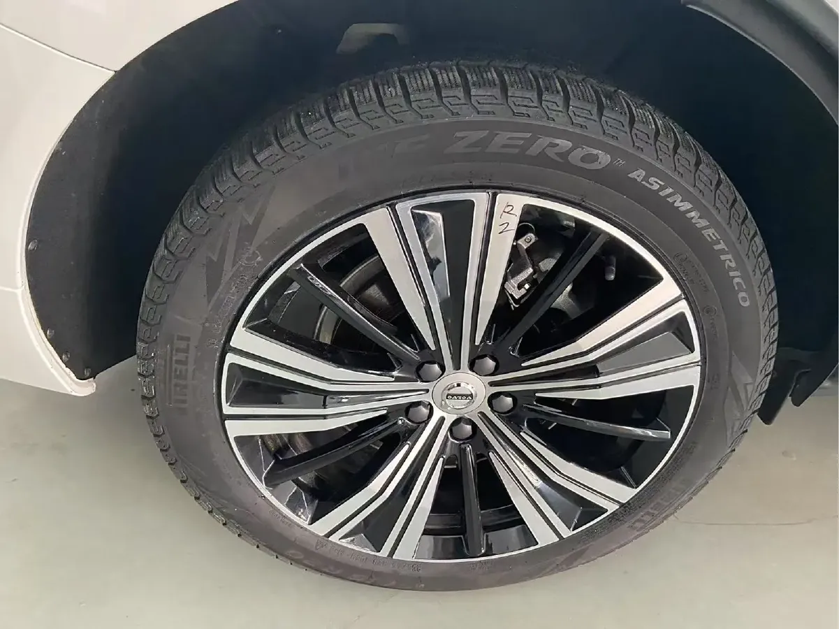 2022 Volvo XC60 PHEV 2.0T 310HP L4 8AT PHEV 18.8KWH,autocango,china used car exporter,china ev exporter,chinese used car exporter,chinese used ev exporter