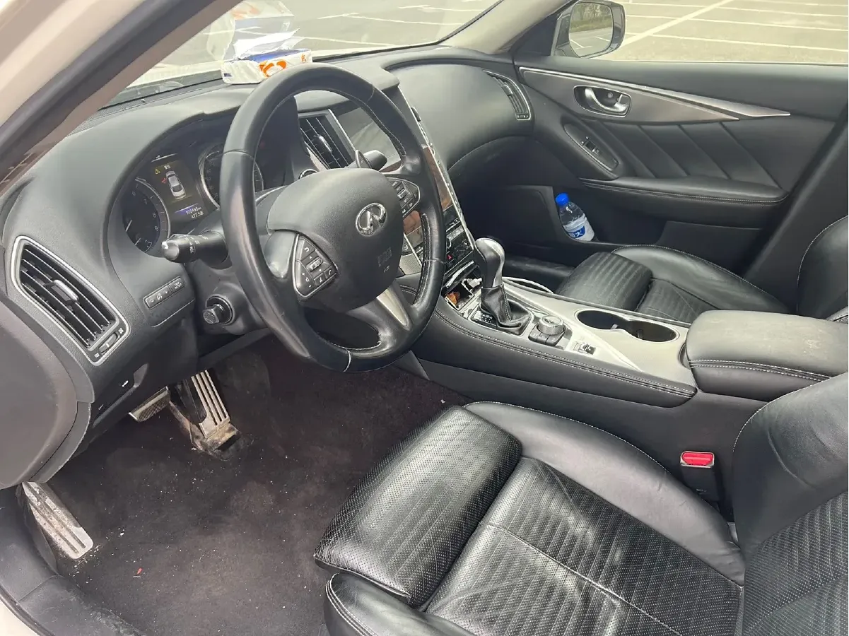 2014 Infiniti Q50 3.7L 351HP V6 7AT,autocango,china used car exporter,china ev exporter,chinese used car exporter,chinese used ev exporter