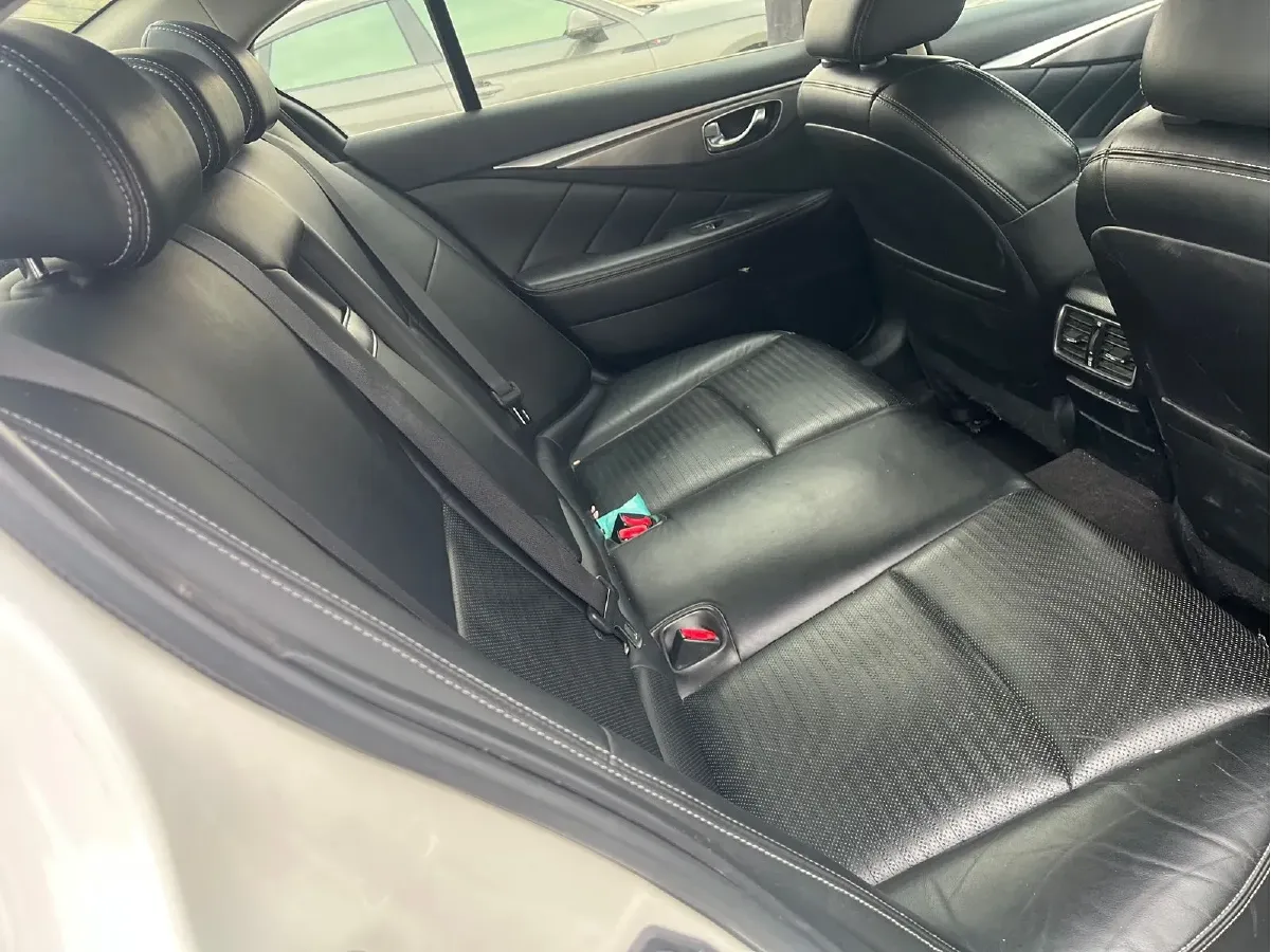 2014 Infiniti Q50 3.7L 351HP V6 7AT,autocango,china used car exporter,china ev exporter,chinese used car exporter,chinese used ev exporter