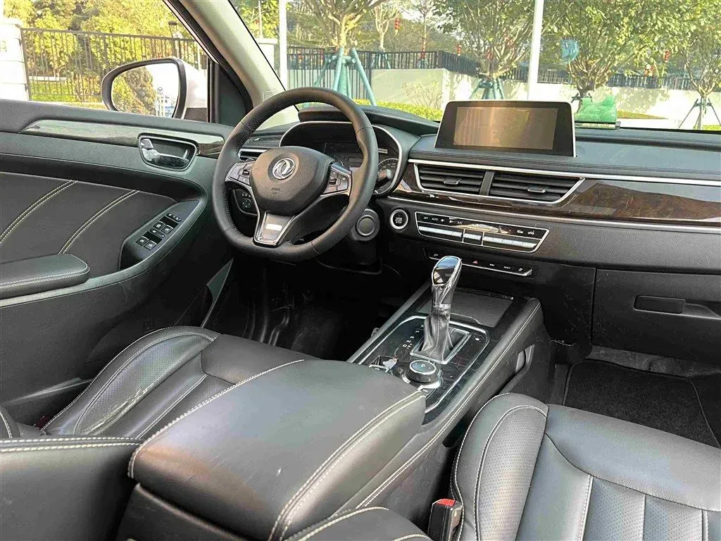 2018 DongFeng Fengon Fengon 580 1.5T 150HP L4 CVT,autocango,china used car exporter,china ev exporter,chinese used car exporter,chinese used ev exporter