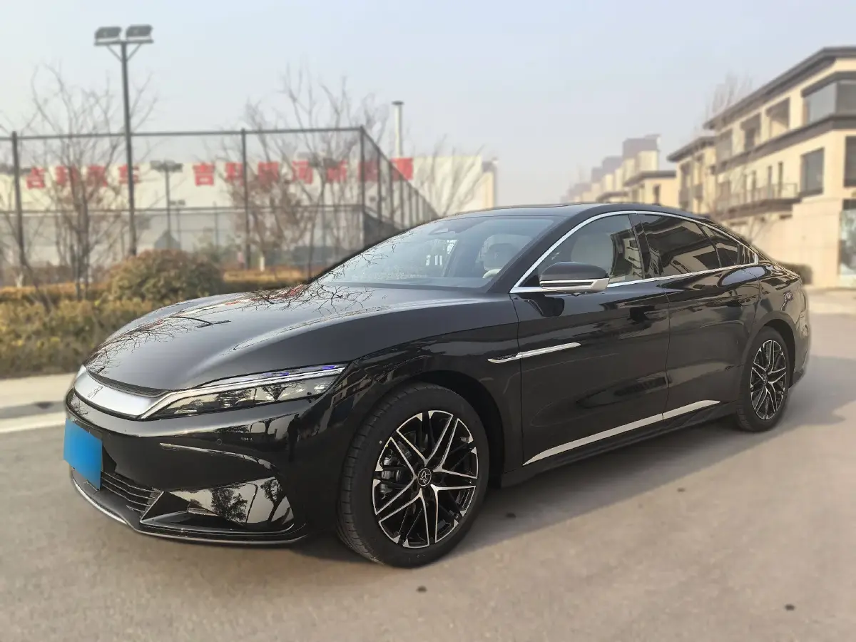 2025 BYD Han BEV 72KWH