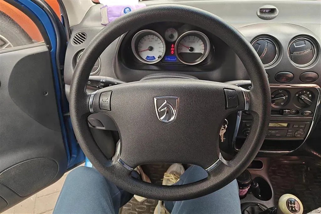 2012 BaoJun LeChi 1.2L 86HP L4 5MT,autocango,china used car exporter,china ev exporter,chinese used car exporter,chinese used ev exporter