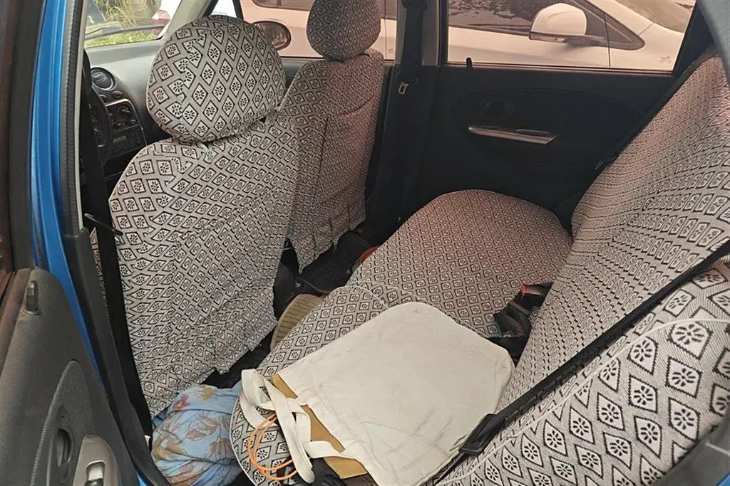 2012 BaoJun LeChi 1.2L 86HP L4 5MT,autocango,china used car exporter,china ev exporter,chinese used car exporter,chinese used ev exporter