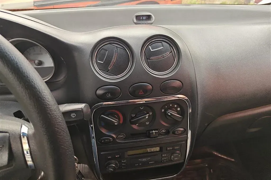 2012 BaoJun LeChi 1.2L 86HP L4 5MT,autocango,china used car exporter,china ev exporter,chinese used car exporter,chinese used ev exporter