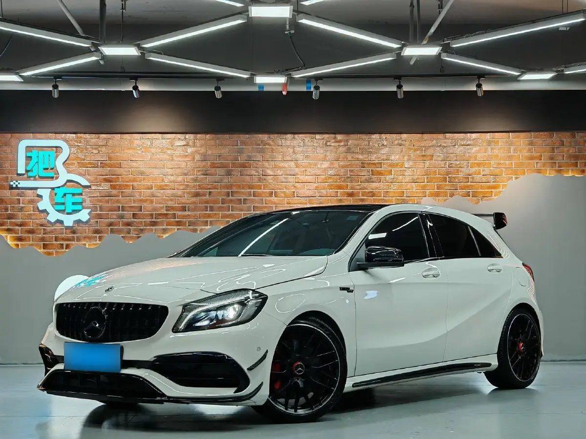 2017 Mercedes-Benz A AMG 2.0T 381HP L4 7DCT 2017 Mercedes-Benz A AMG 2.0T 381HP L4 7DCT