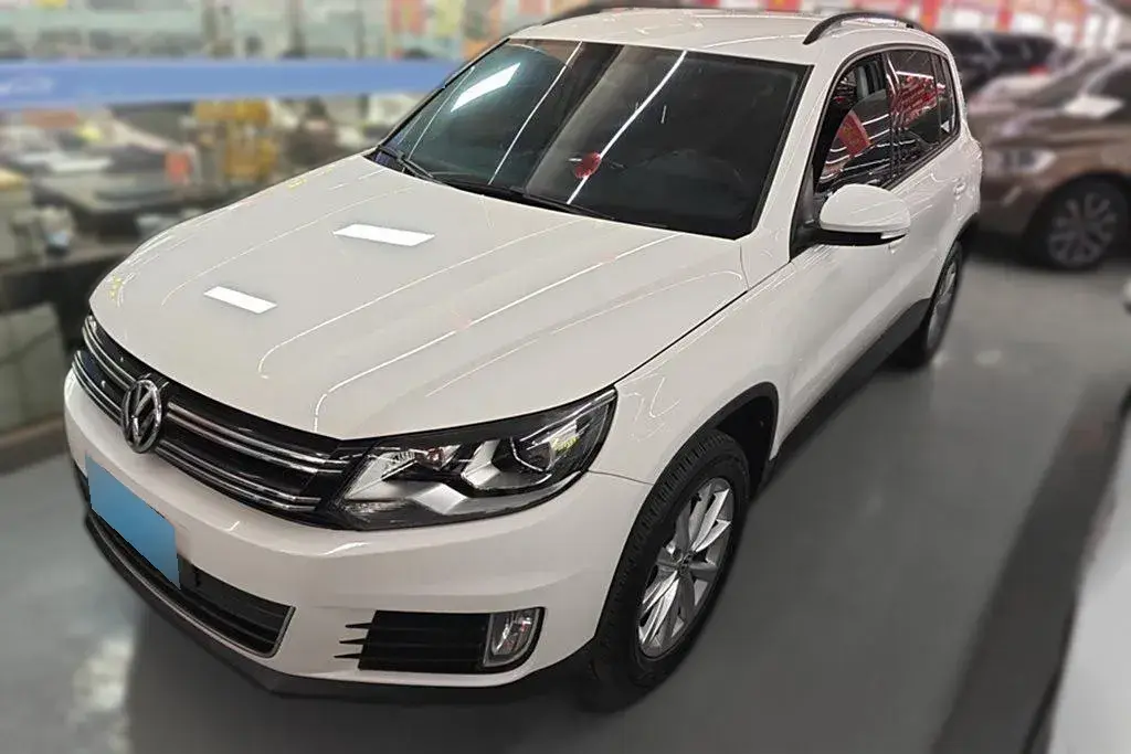 2015 Volkswagen Tiguan 1.8T 160HP L4 6AT