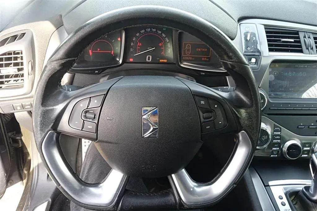 2014 DS 5 1.6T 200HP L4 6AT,autocango,china used car exporter,china ev exporter,chinese used car exporter,chinese used ev exporter