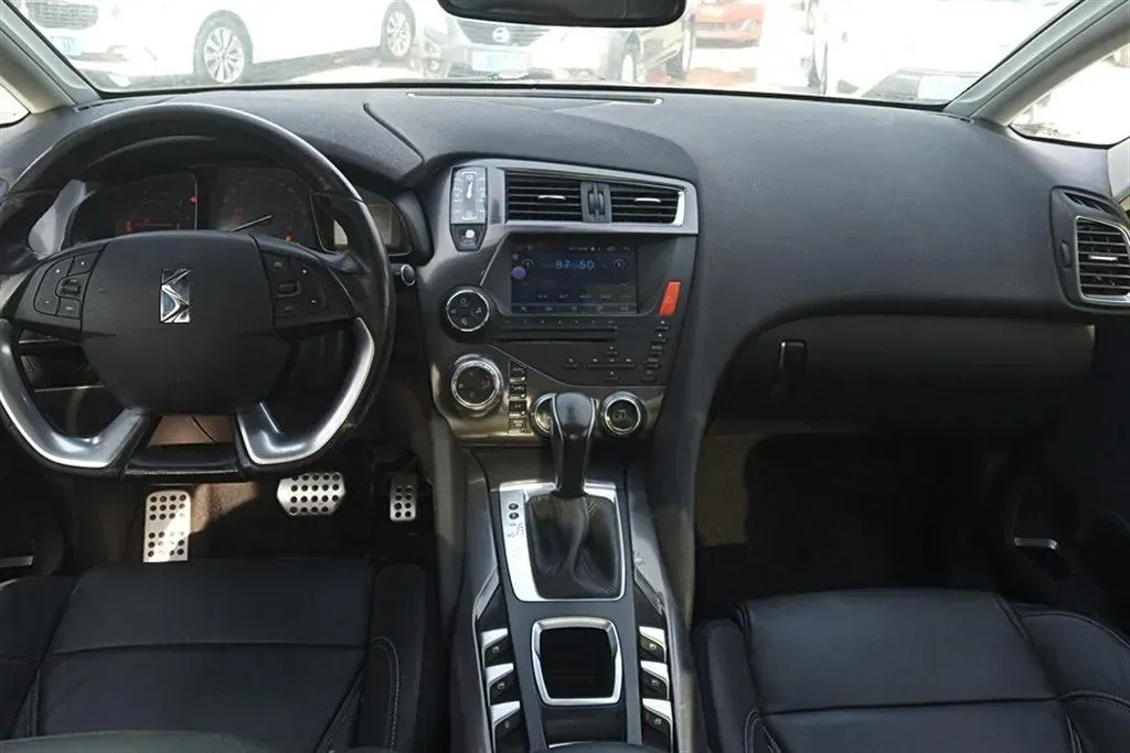 2014 DS 5 1.6T 200HP L4 6AT,autocango,china used car exporter,china ev exporter,chinese used car exporter,chinese used ev exporter