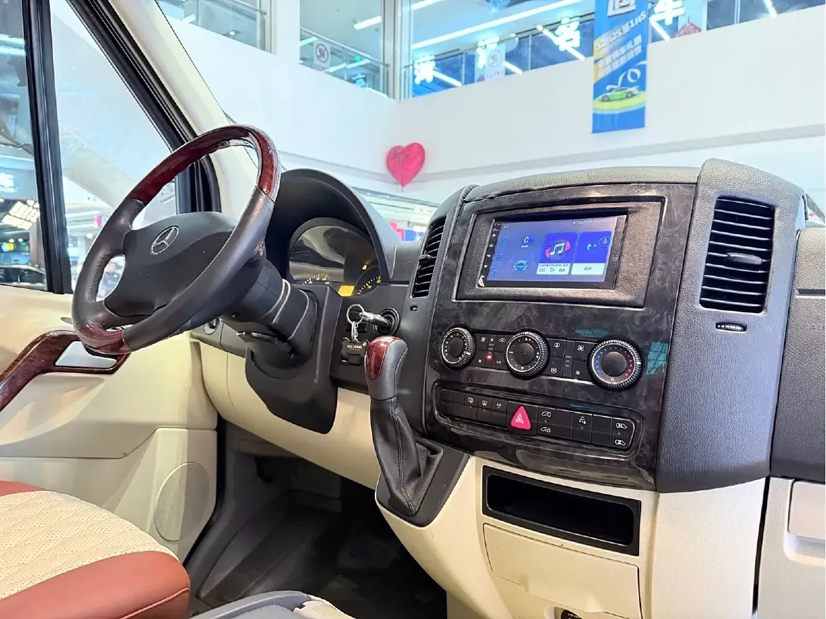 2009 Mercedes-Benz Sprinter 3.5L 258HP V6 5AT,autocango,china used car exporter,china ev exporter,chinese used car exporter,chinese used ev exporter