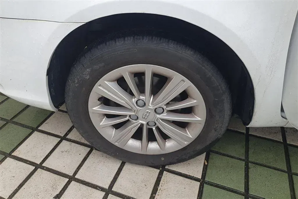 2019 Geely KingKong 1.5L 102HP L4 5MT,autocango,china used car exporter,china ev exporter,chinese used car exporter,chinese used ev exporter