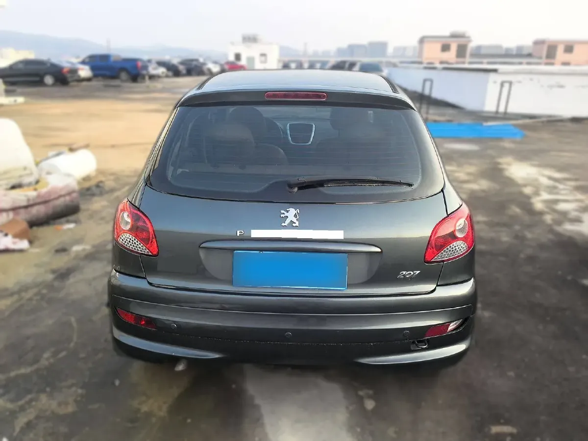 2010 Peugeot 207 1.4L 76HP L4 5MT,autocango,china used car exporter,china ev exporter,chinese used car exporter,chinese used ev exporter