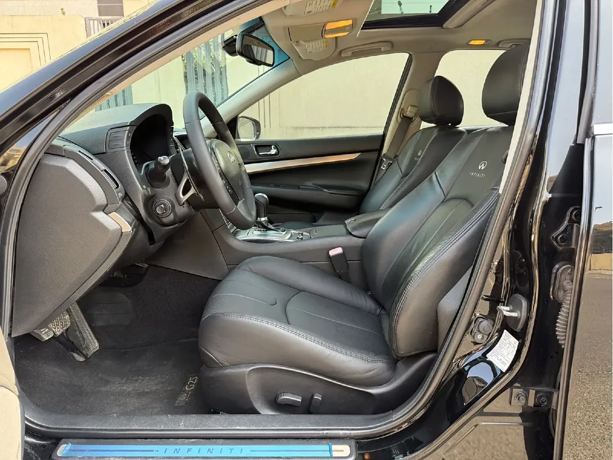 2013 Infiniti G Series 2.5L 235HP V6 7AT,autocango,china used car exporter,china ev exporter,chinese used car exporter,chinese used ev exporter