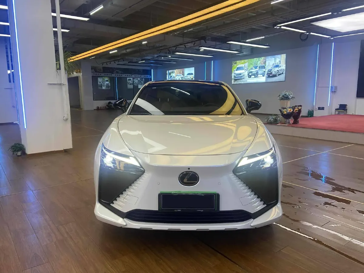 2023 Lexus RZ BEV 66KWH,autocango,china used car exporter,china ev exporter,chinese used car exporter,chinese used ev exporter