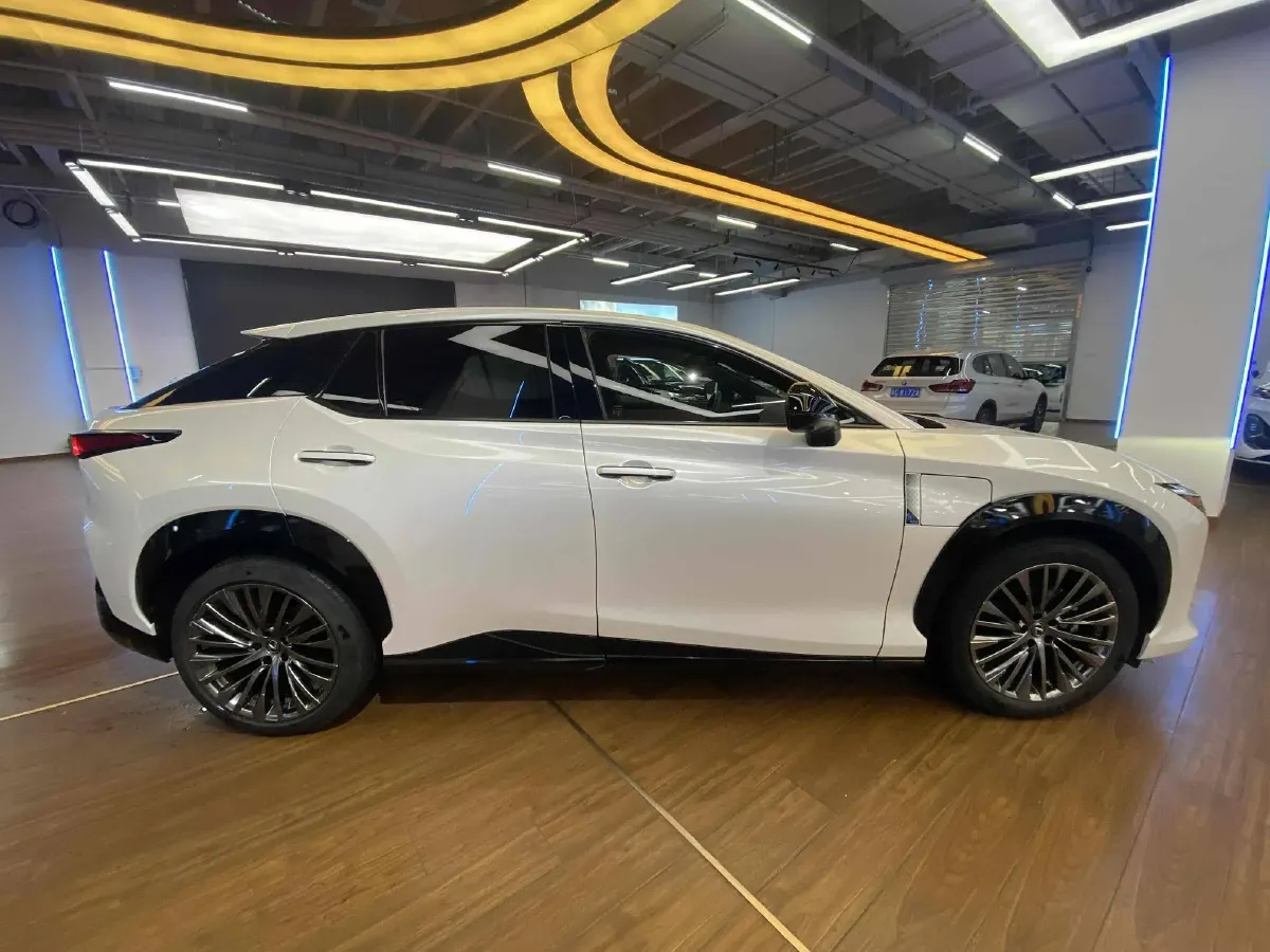 2023 Lexus RZ BEV 66KWH,autocango,china used car exporter,china ev exporter,chinese used car exporter,chinese used ev exporter