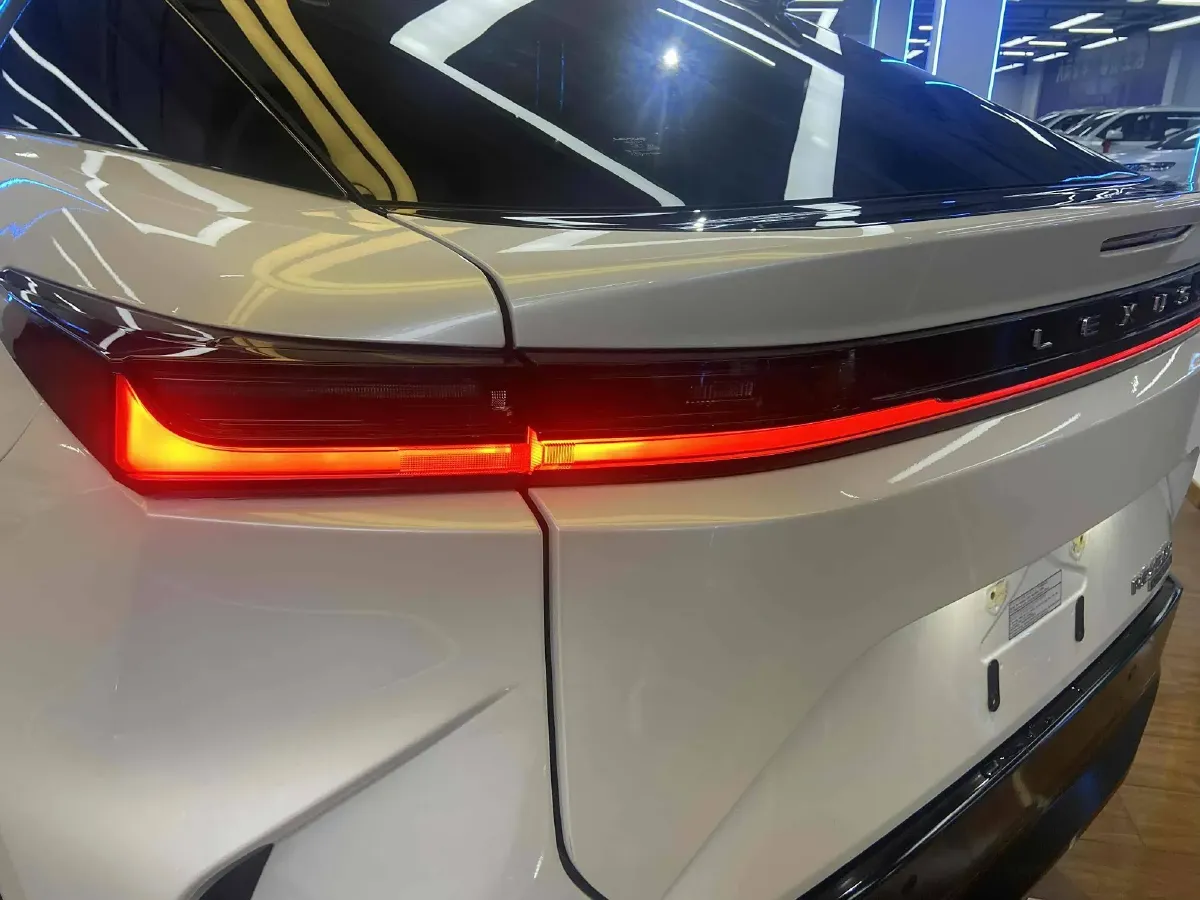 2023 Lexus RZ BEV 66KWH,autocango,china used car exporter,china ev exporter,chinese used car exporter,chinese used ev exporter