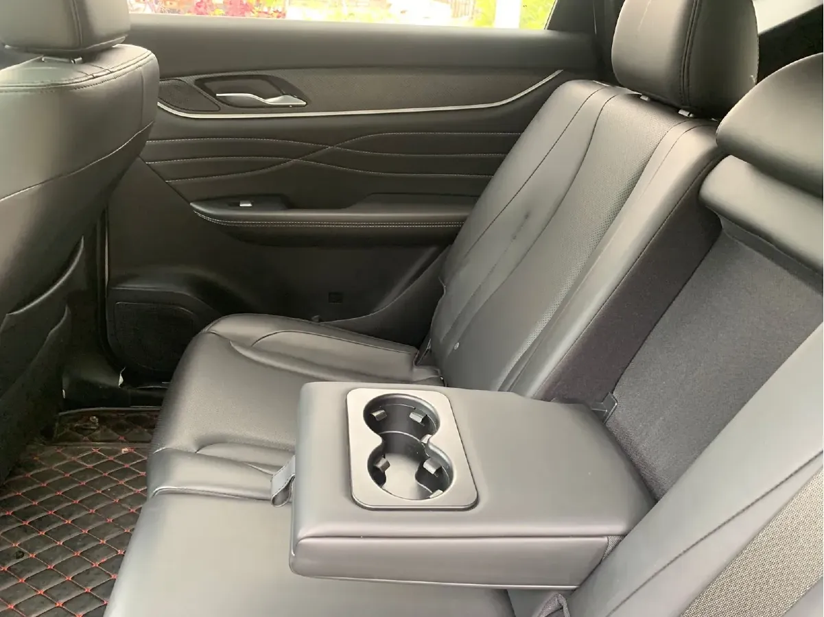 2020 DongFeng Fengon Fengon 580 Pro 1.5T 180HP L4 CVT,autocango,china used car exporter,china ev exporter,chinese used car exporter,chinese used ev exporter