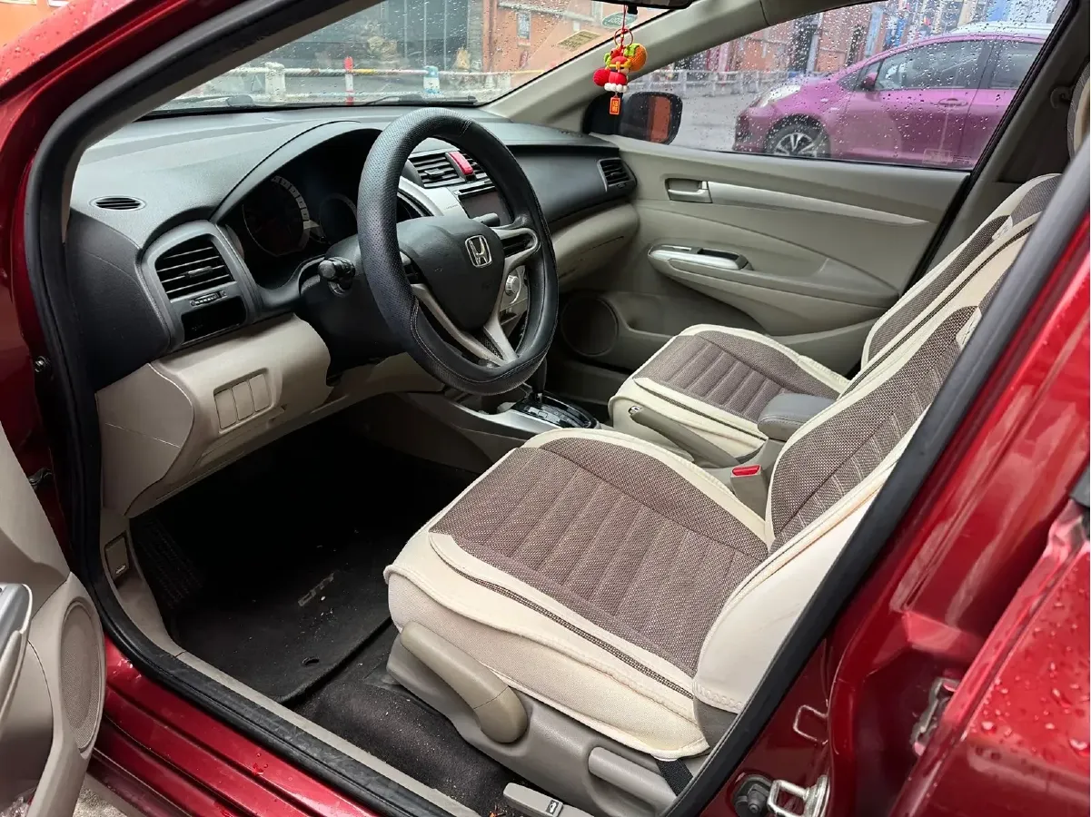 2011 Honda City Classic 1.5L 120HP L4 5AT,autocango,china used car exporter,china ev exporter,chinese used car exporter,chinese used ev exporter