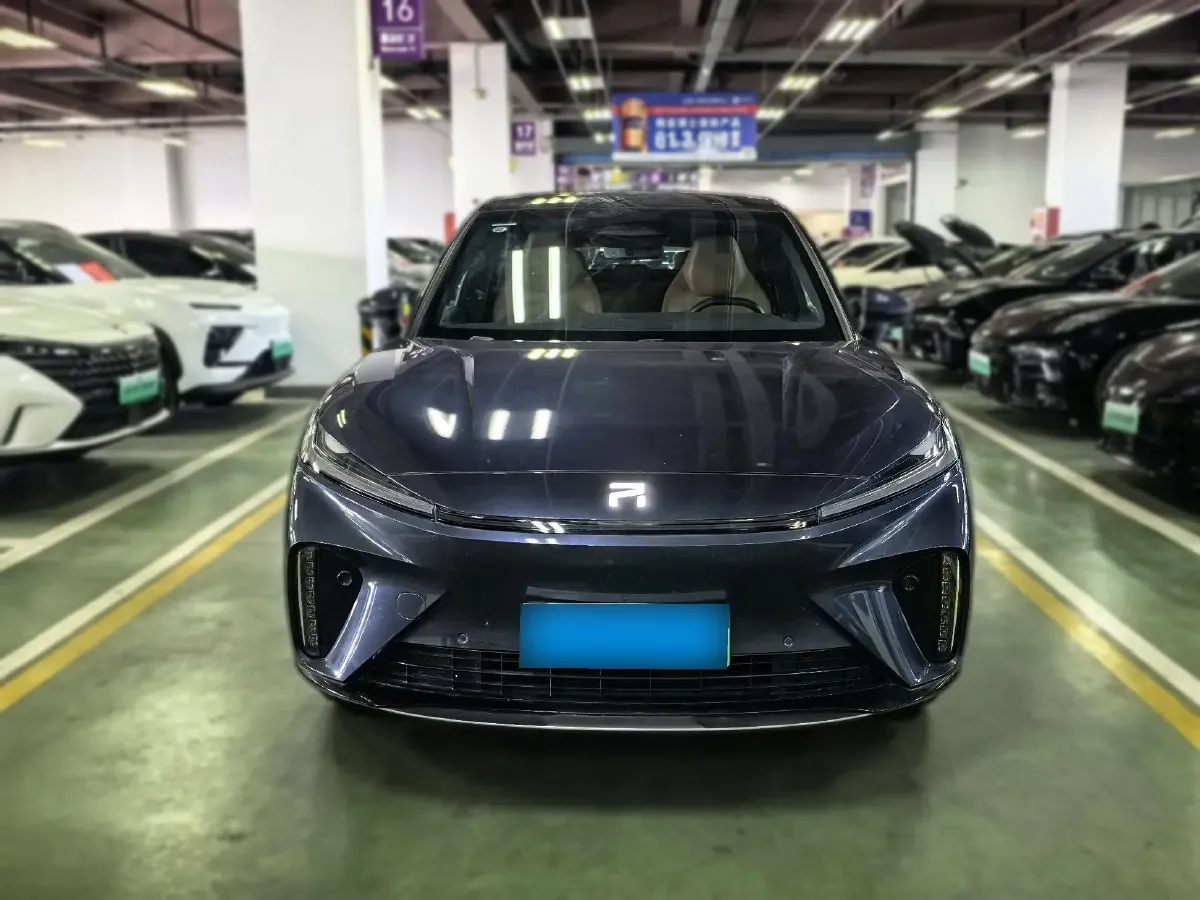 2022 Rising Auto R7 BEV 77KWH,autocango,china used car exporter,china ev exporter,chinese used car exporter,chinese used ev exporter