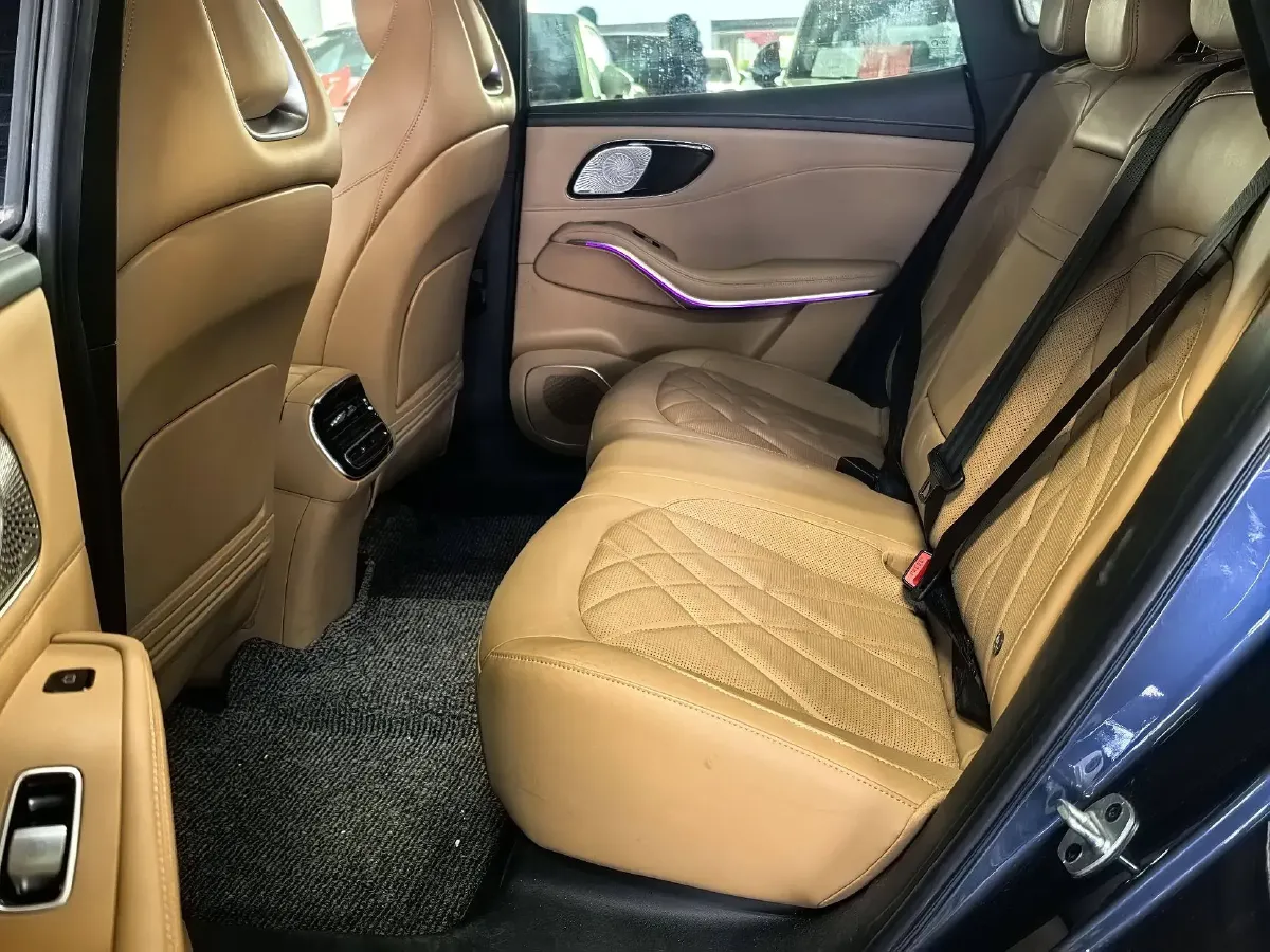 2022 Rising Auto R7 BEV 77KWH,autocango,china used car exporter,china ev exporter,chinese used car exporter,chinese used ev exporter