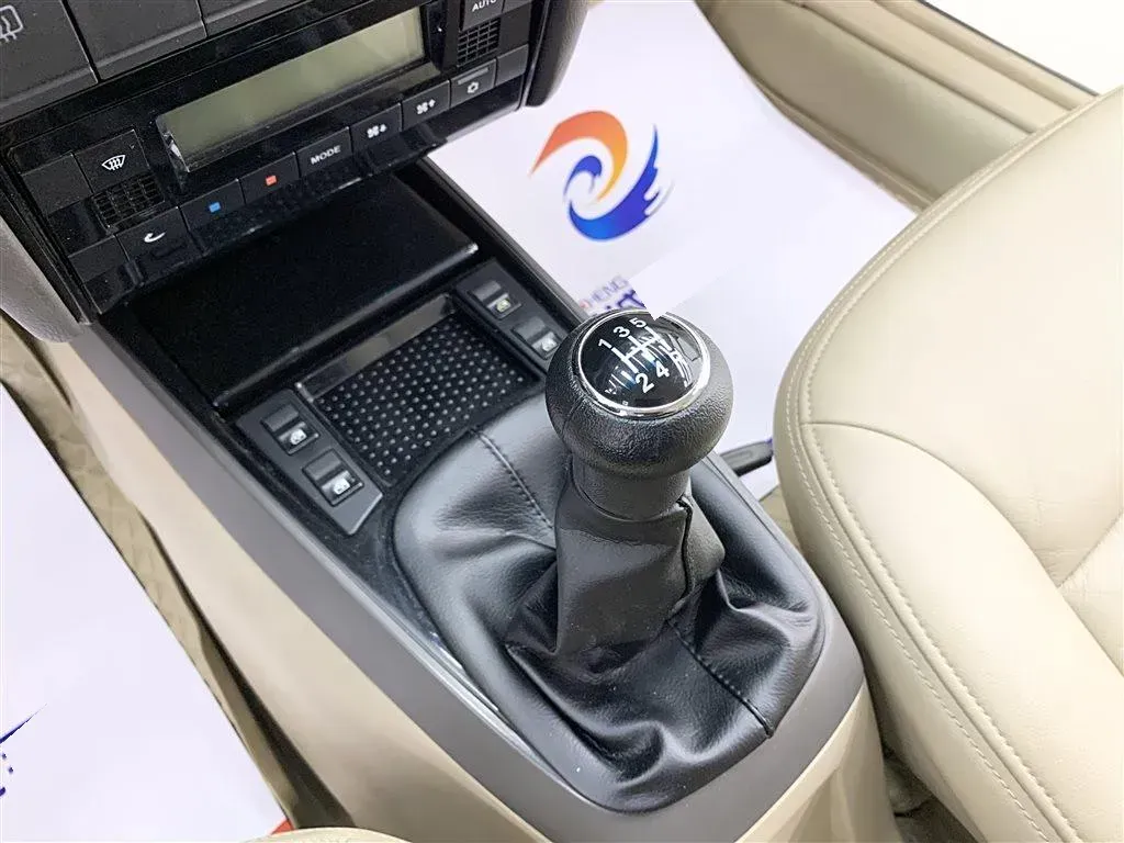 2008 Volkswagen Santana Vista 1.8L 101HP L4 5MT,autocango,china used car exporter,china ev exporter,chinese used car exporter,chinese used ev exporter