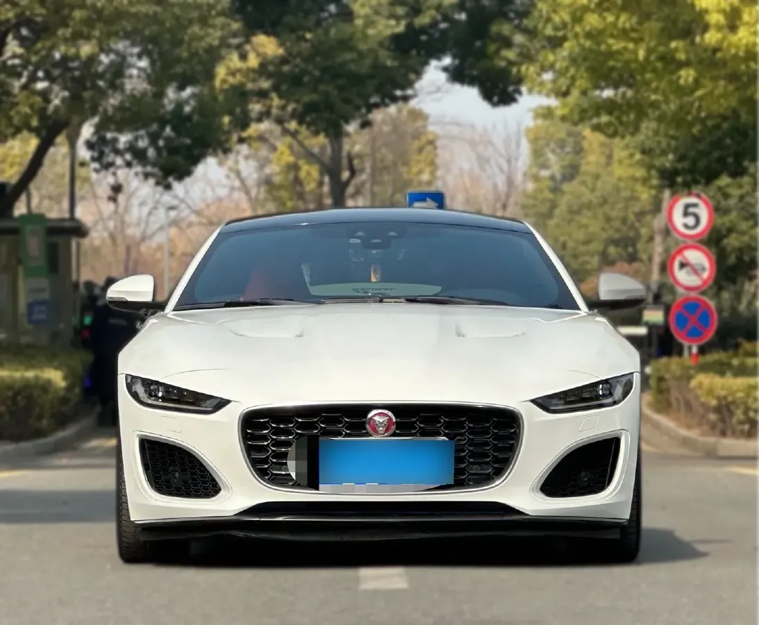 2021 Jaguar F-TYPE 2.0T 300HP L4 8AT,autocango,china used car exporter,china ev exporter,chinese used car exporter,chinese used ev exporter