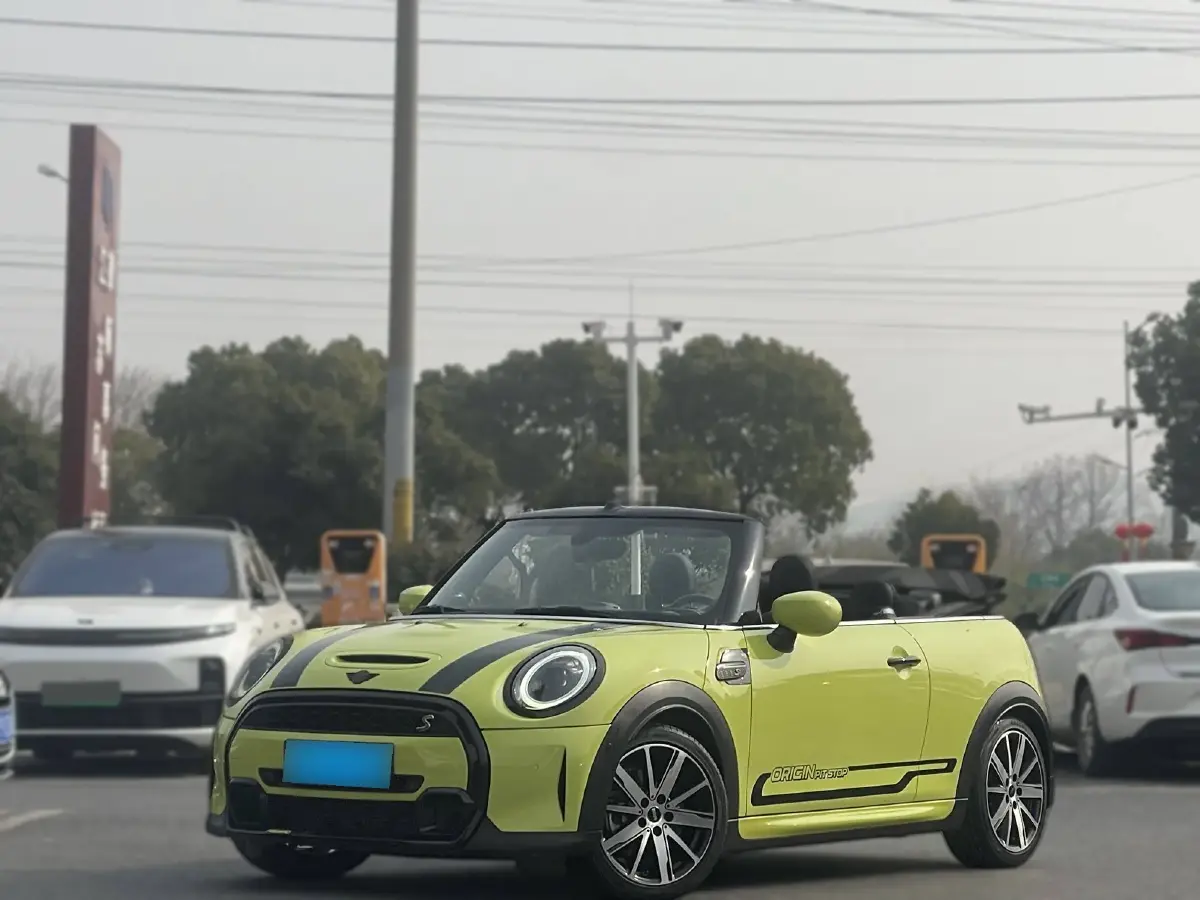 2022 MINI MINI 2.0T 192HP L4 7DCT