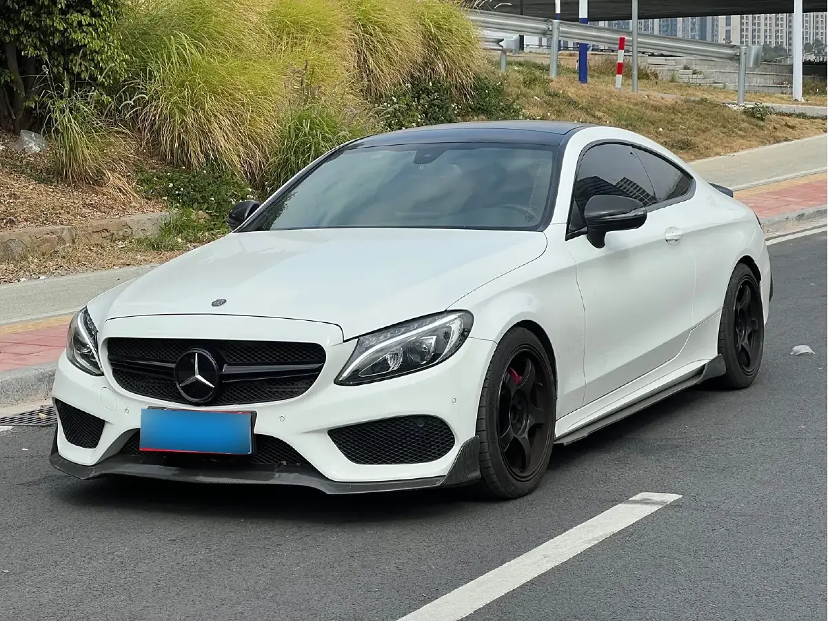 2017 Mercedes-Benz C Class 2.0T 184HP L4 7AT