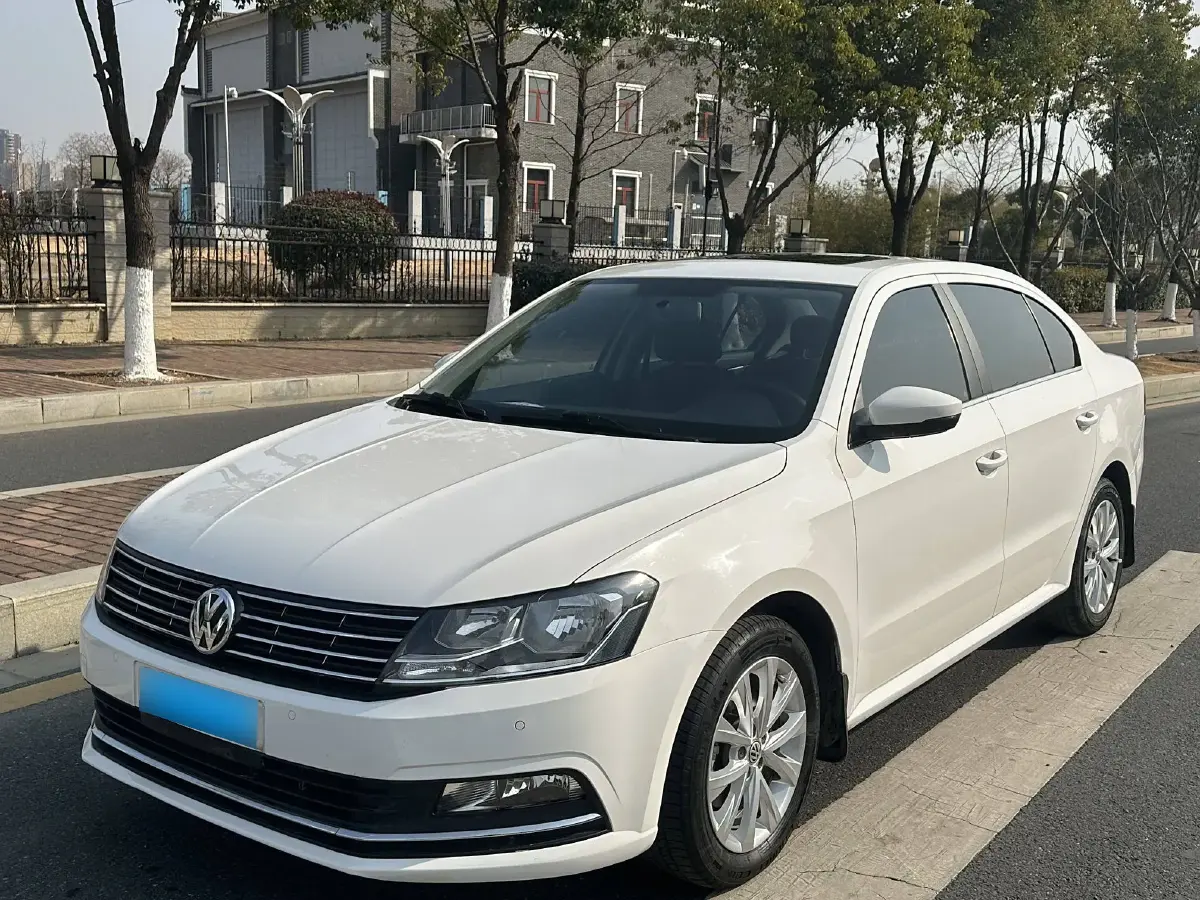 2017 Volkswagen Lavida 1.6L 110HP L4 6AT