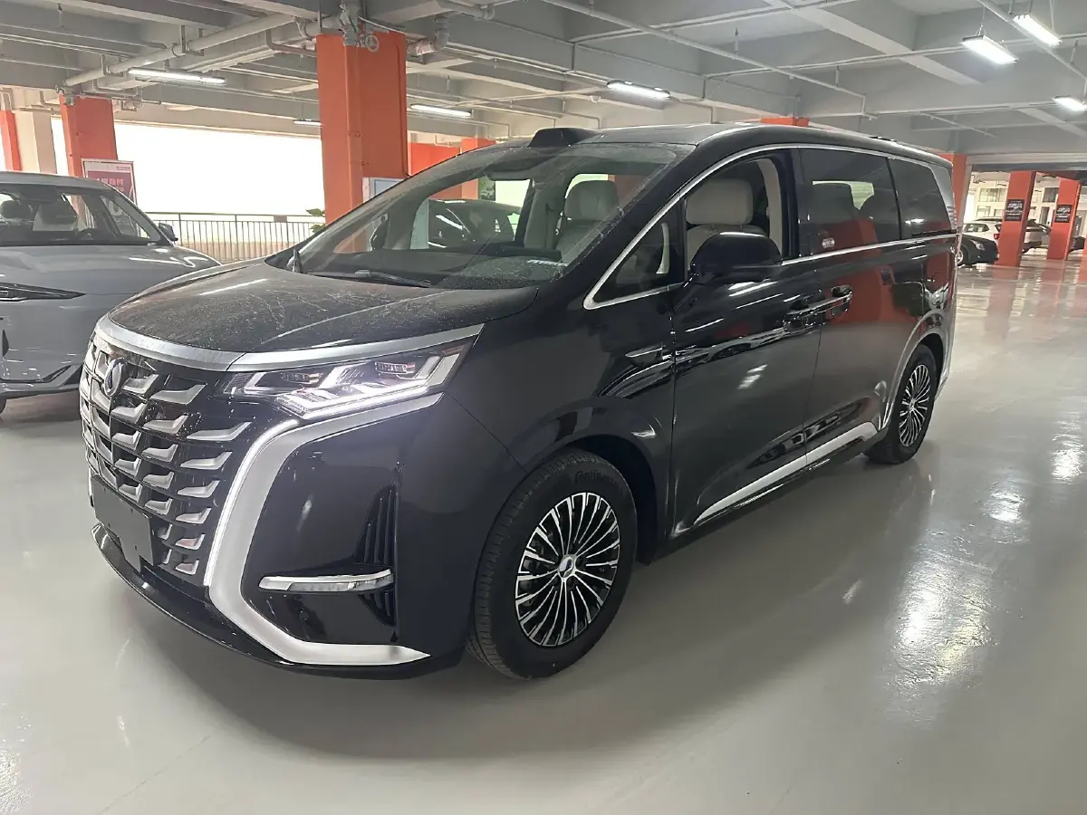 2025 Denza D9 1.5T 156HP L4 E-CVT PHEV 40KWH