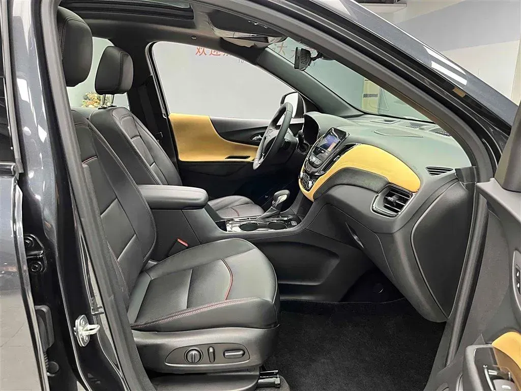 2021 Chevrolet Equinox 2.0T 237HP L4 9AT,autocango,china used car exporter,china ev exporter,chinese used car exporter,chinese used ev exporter