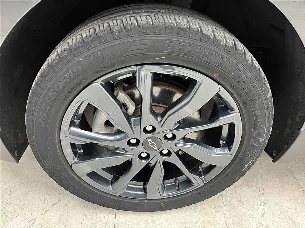 2021 Chevrolet Equinox 2.0T 237HP L4 9AT,autocango,china used car exporter,china ev exporter,chinese used car exporter,chinese used ev exporter