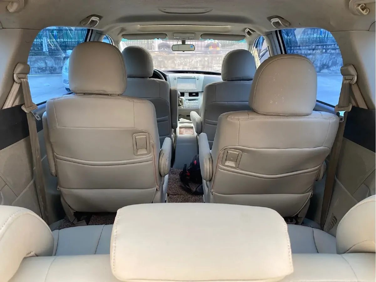 2013 BYD M6 2.0L 140HP L4 5MT,autocango,china used car exporter,china ev exporter,chinese used car exporter,chinese used ev exporter