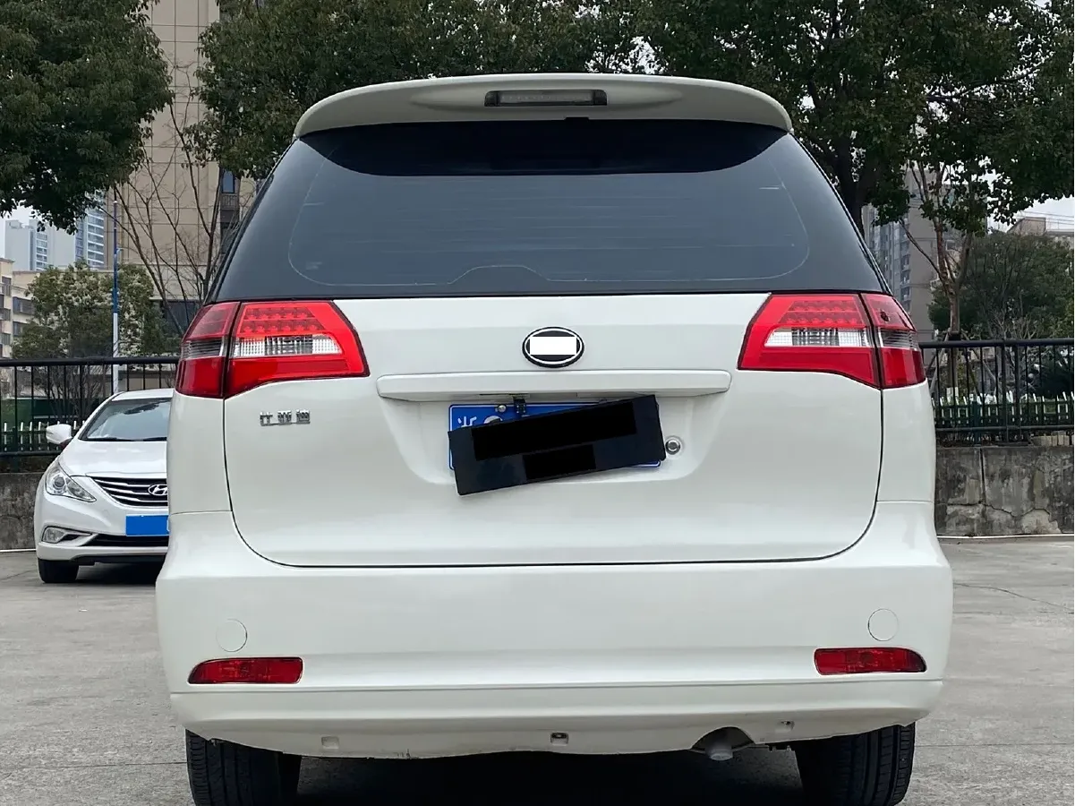 2013 BYD M6 2.0L 140HP L4 5MT,autocango,china used car exporter,china ev exporter,chinese used car exporter,chinese used ev exporter