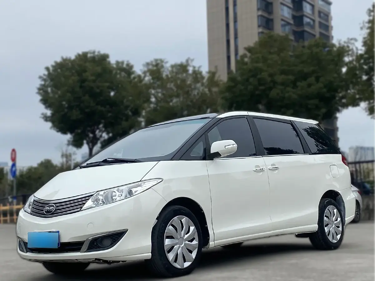 2013 BYD M6 2.0L 140HP L4 5MT