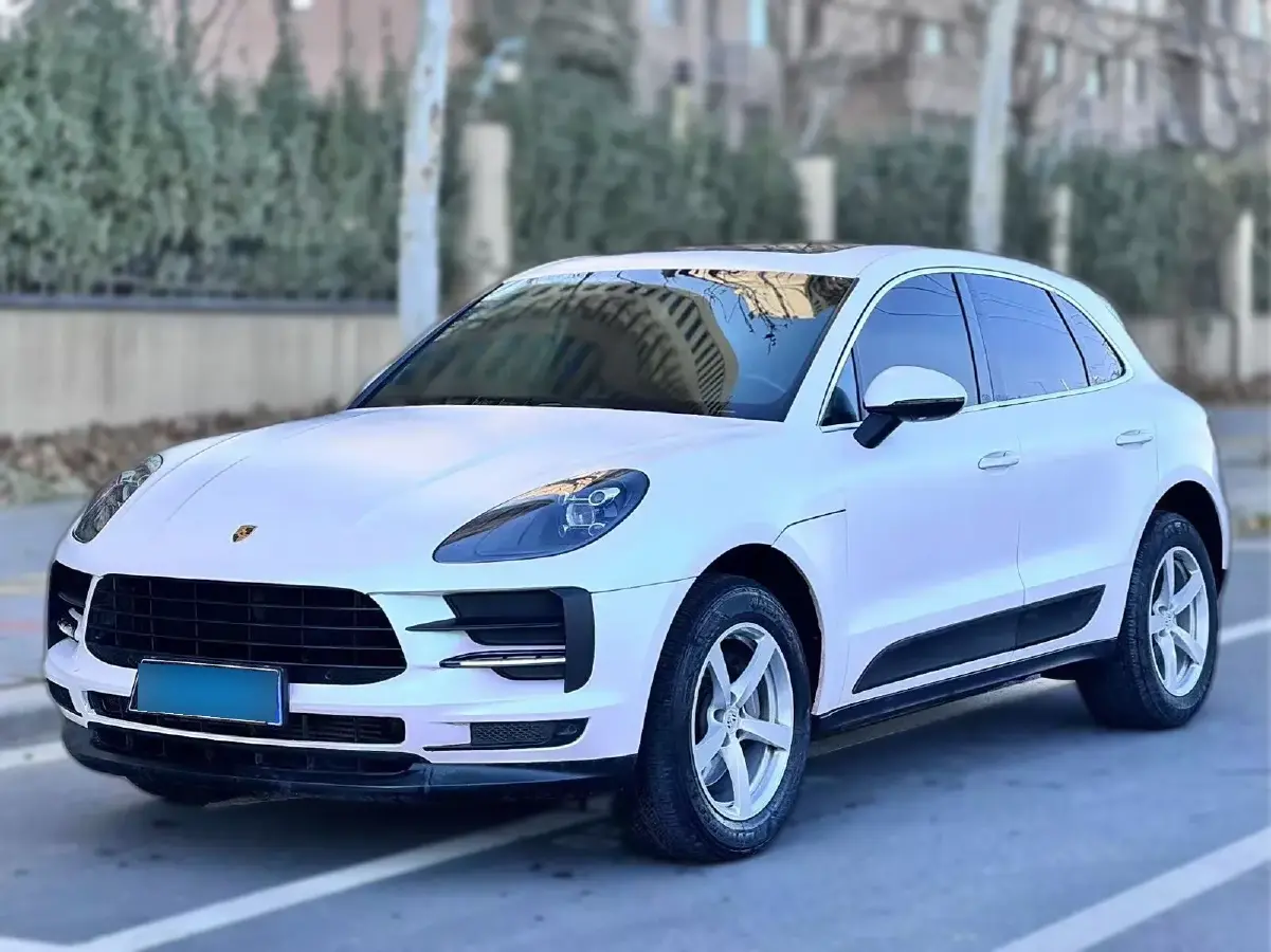 2018 Porsche Macan 2.0T 252HP L4 7DCT