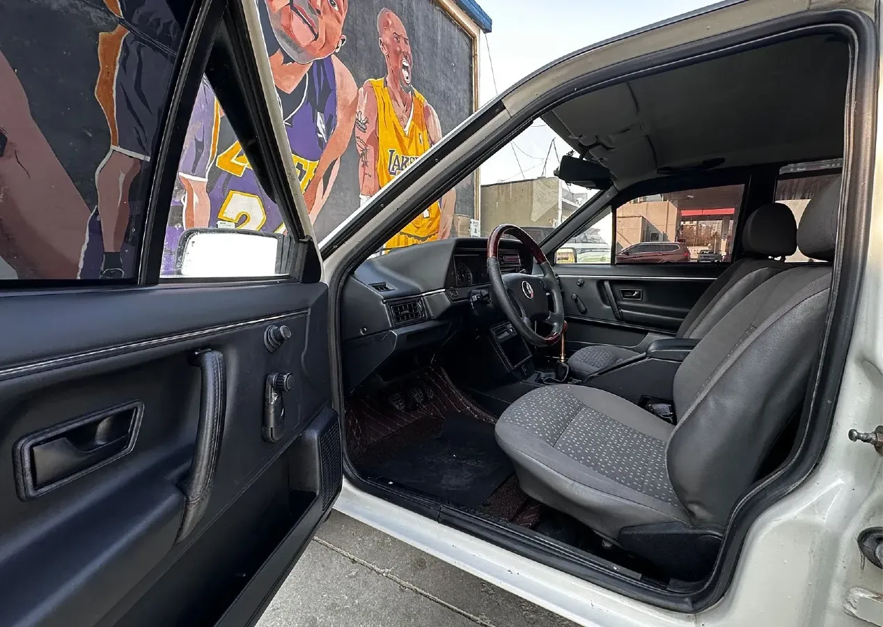 2007 Volkswagen Santana Classic 1.8L 95HP L4 5MT,autocango,china used car exporter,china ev exporter,chinese used car exporter,chinese used ev exporter