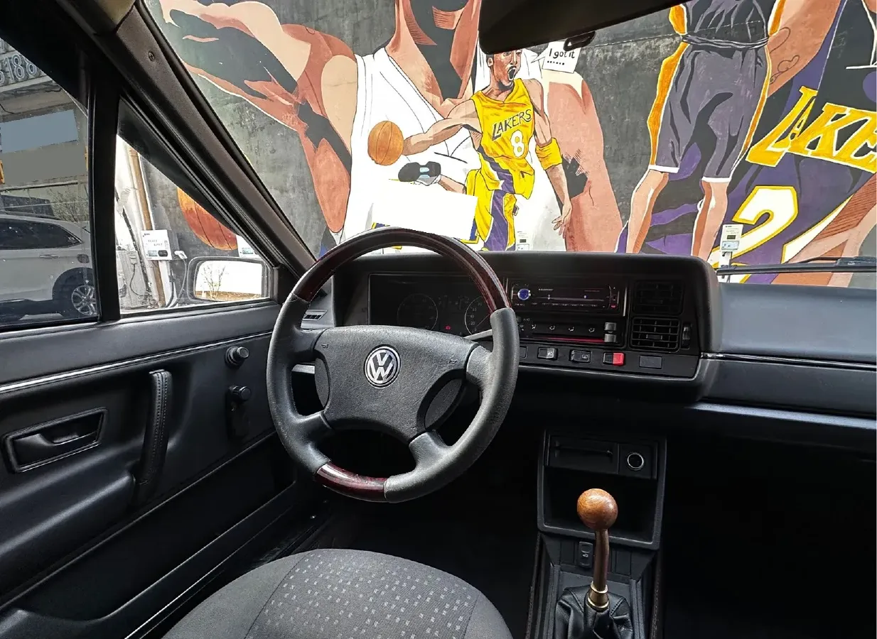 2007 Volkswagen Santana Classic 1.8L 95HP L4 5MT,autocango,china used car exporter,china ev exporter,chinese used car exporter,chinese used ev exporter