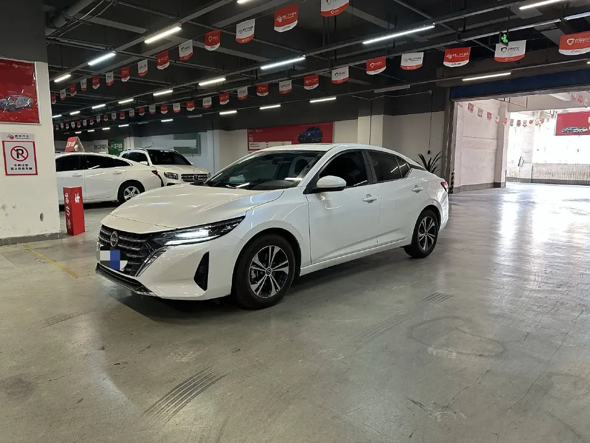 2023 Nissan Sylphy 1.6L 135HP L4 CVT