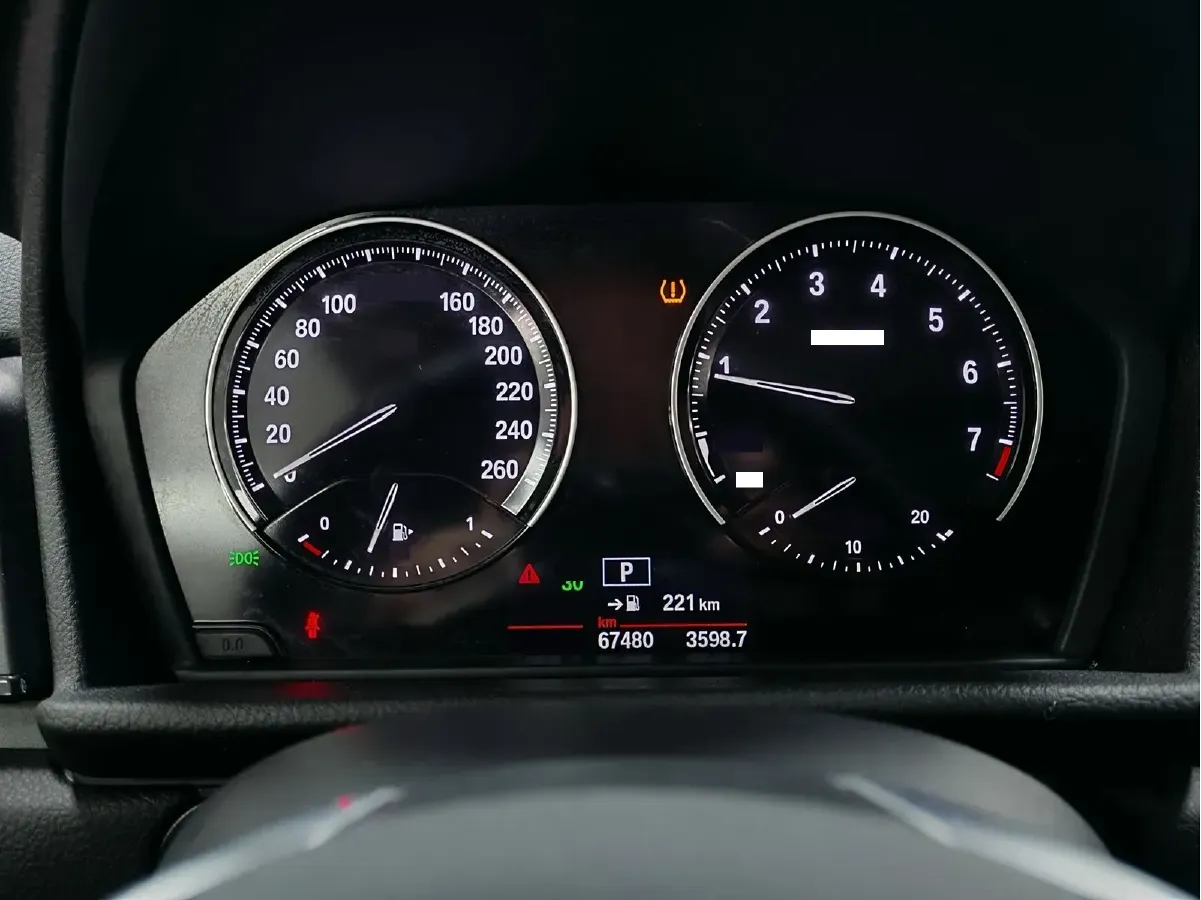 2019 BMW 2 Series SUV 1.5T 140HP L3 7DCT,autocango,china used car exporter,china ev exporter,chinese used car exporter,chinese used ev exporter