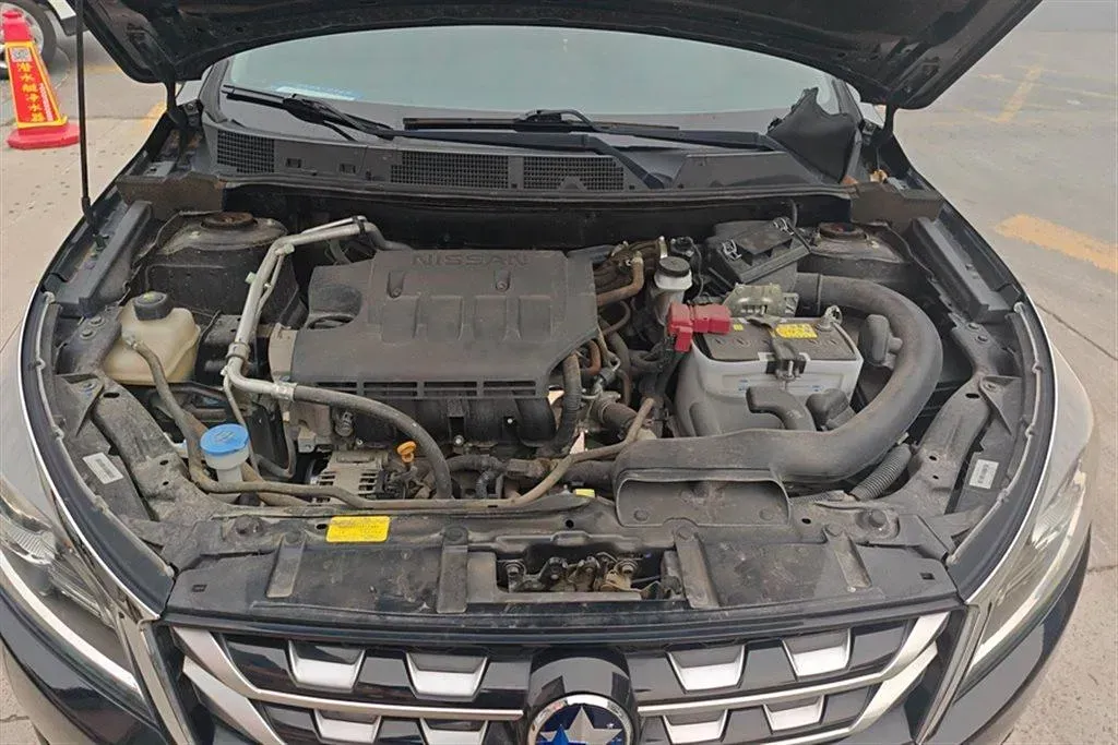 2016 Venucia T70 1.6L 121HP L4 5MT,autocango,china used car exporter,china ev exporter,chinese used car exporter,chinese used ev exporter