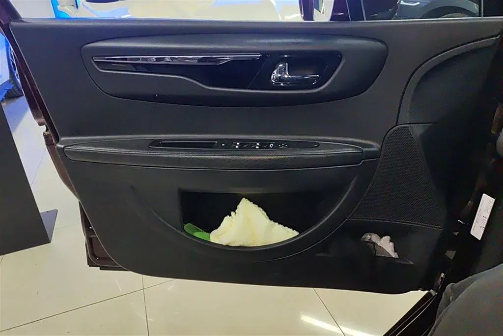 2013 Citroen C-Quatre 1.6L 117HP L4 5MT,autocango,china used car exporter,china ev exporter,chinese used car exporter,chinese used ev exporter