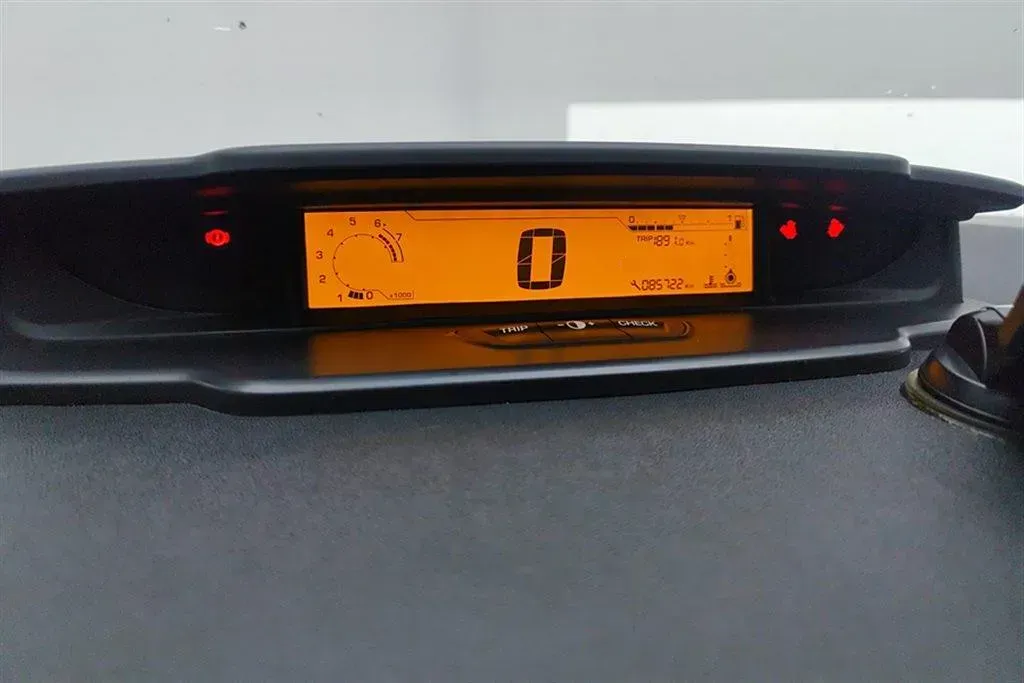 2013 Citroen C-Quatre 1.6L 117HP L4 5MT,autocango,china used car exporter,china ev exporter,chinese used car exporter,chinese used ev exporter